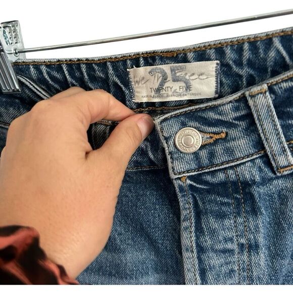 We The Free High Rise Button Fly Rigid Cropped Skinny Jeans Size 25 Classic - Picture 5 of 9